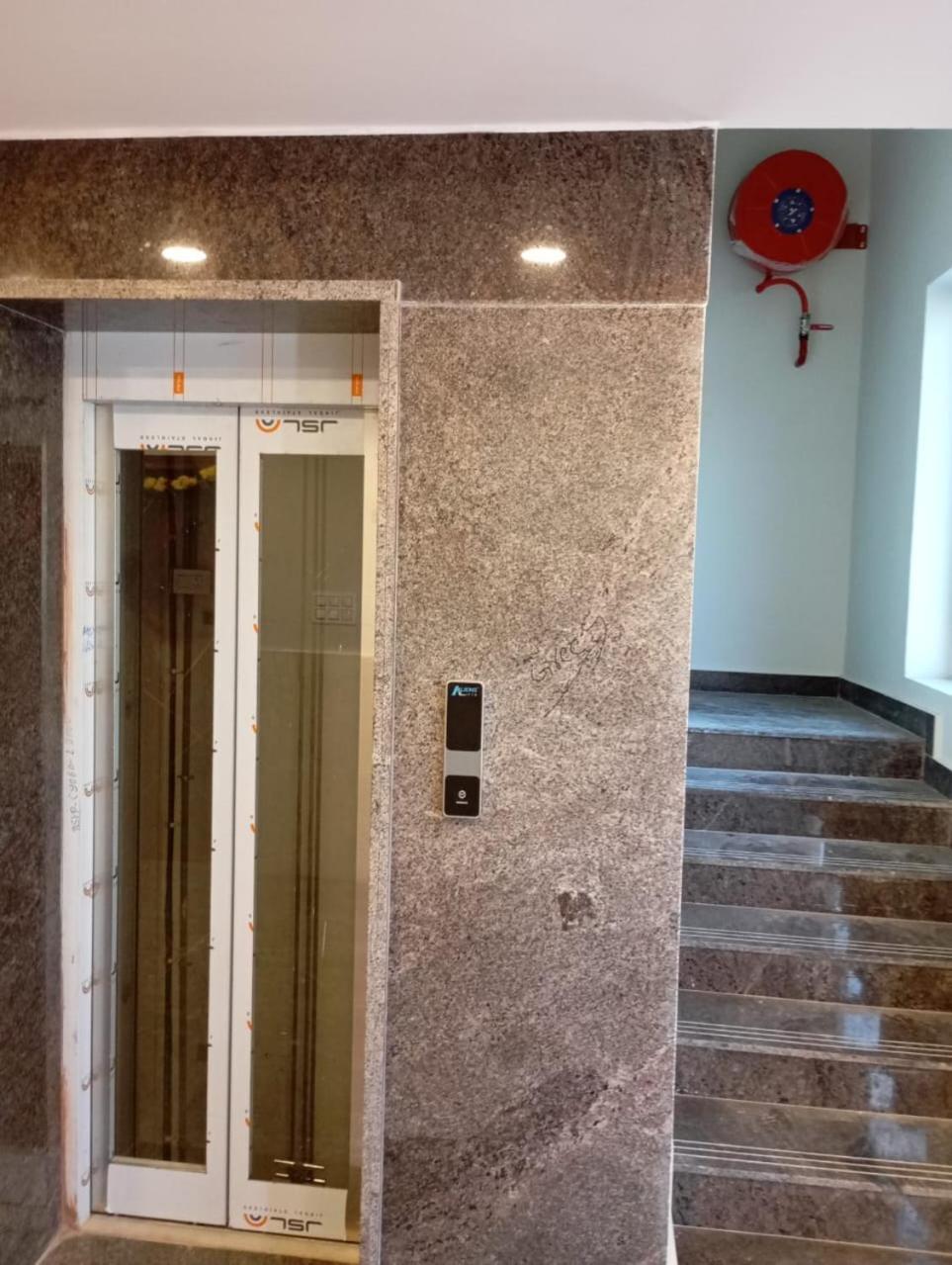 Aadya Inn New Luxury Hotel Tirupati Exterior foto