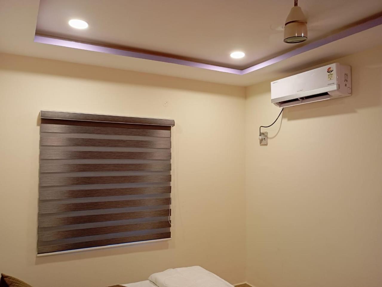 Aadya Inn New Luxury Hotel Tirupati Exterior foto