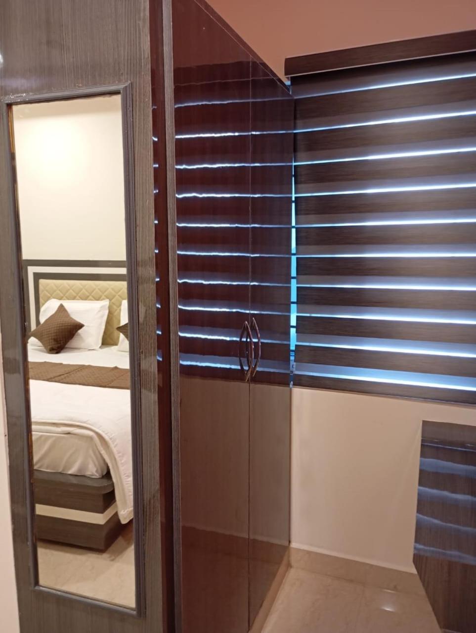 Aadya Inn New Luxury Hotel Tirupati Exterior foto